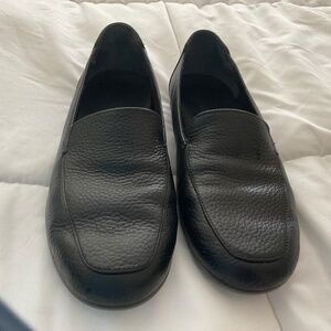 Vionic women’s loafer